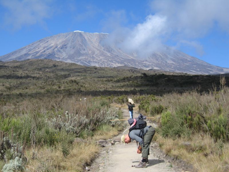 Kili (063) Mathias huffing and puffing